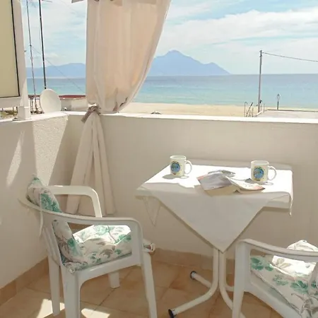 Billy's House شقة *