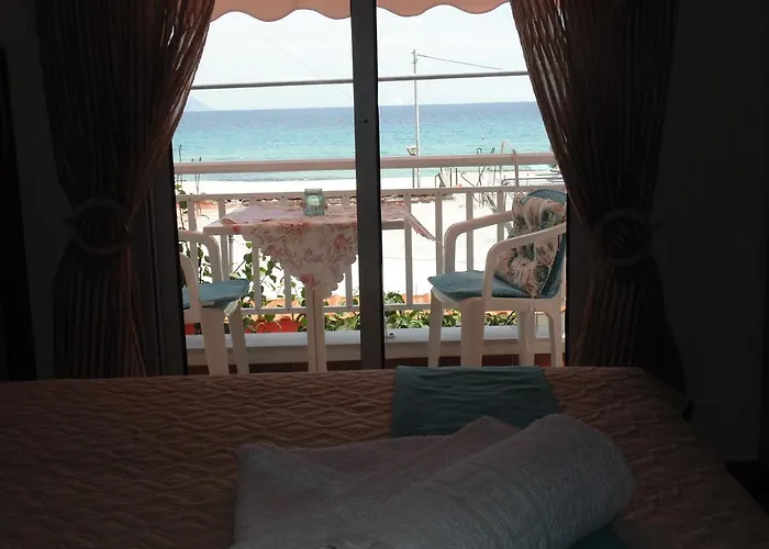 Apartament Billy's House Sarti